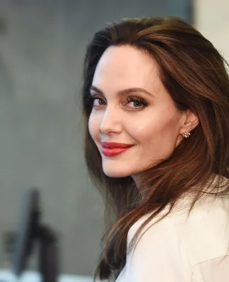 Angelina Jolie